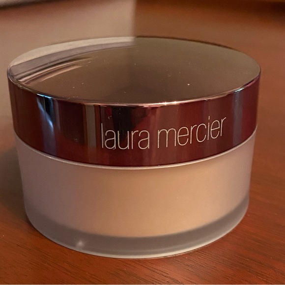 Laura Mercier Glow Translucent Setting Powder - Picture 1 of 4